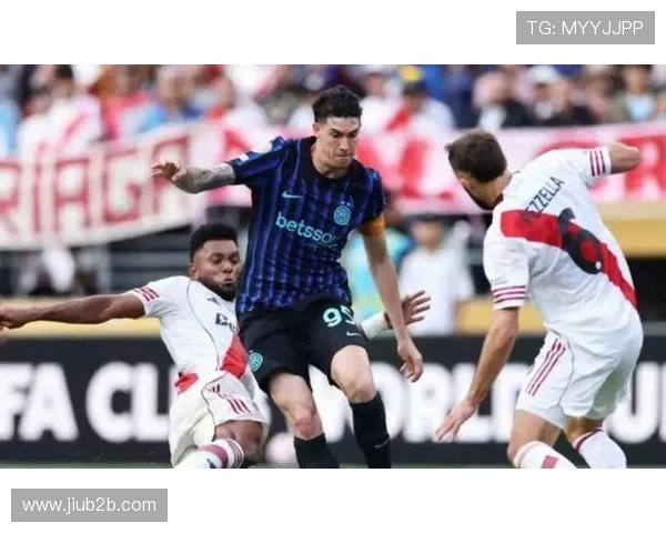 巴萨筹现金加球员追巴斯托尼